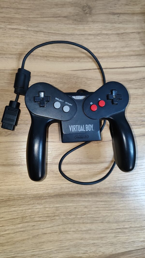 IMG_20251129_001905 Consola Virtual Boy (Visor y Control)