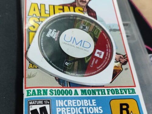 WhatsApp Image 2025-12-09 at 9.58.05 AM Grand Theft Auto Vice City Stories (PSP) Manual y Disco