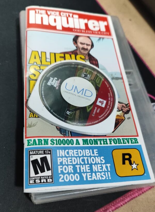 WhatsApp Image 2025-12-09 at 9.58.05 AM Grand Theft Auto Vice City Stories (PSP) Manual y Disco