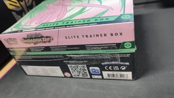 Pokemon Elite Trainer Box Paradox Rift (Iron Valiant) en Inglés